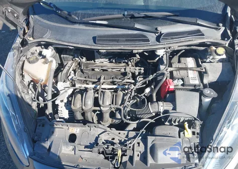 2015 Ford Fiesta Se z USA, uszkodzony, nr VIN 3FADP4BJ5FM219915